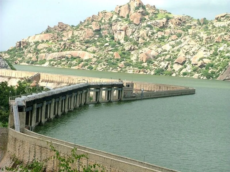 Reservoir and surrounding hills in Jawai